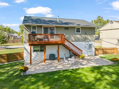 Tiny photo for 13 S Victoria Lane, Streamwood, IL 60107 (MLS # 12591463)