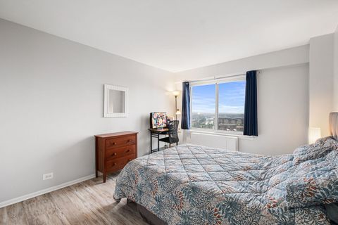 Tiny photo for 6833 N Kedzie Avenue #1404, Chicago, IL 60645 (MLS # 12612612)