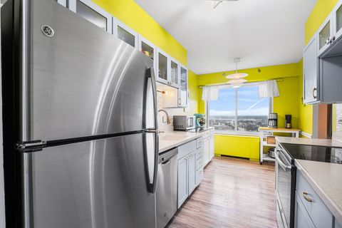 Tiny photo for 6833 N Kedzie Avenue #1404, Chicago, IL 60645 (MLS # 12612612)