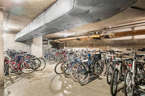 Tiny photo for 6833 N Kedzie Avenue #1404, Chicago, IL 60645 (MLS # 12612612)