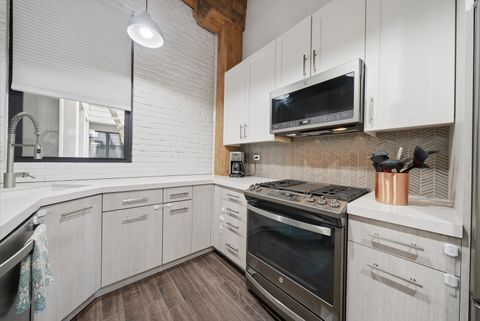 Tiny photo for 1740 N Marshfield Avenue #8, Chicago, IL 60622 (MLS # 12620599)