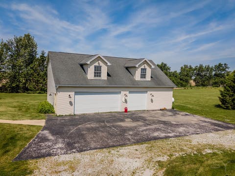 Tiny photo for 9208 N 14500e Road, Grant Park, IL 60940 (MLS # 12662390)