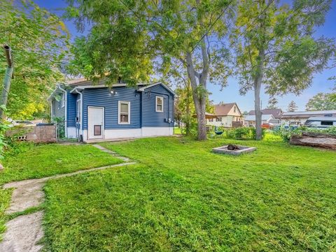 Tiny photo for 915 E Prairie Street, Pontiac, IL 61764 (MLS # 12488470)