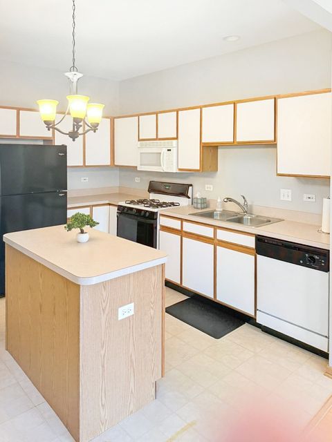 Tiny photo for 1533 Keystone Court, Elgin, IL 60120 (MLS # 12524473)