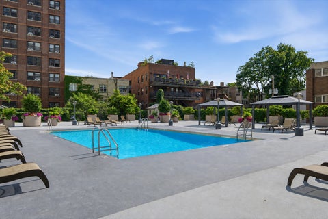Tiny photo for 525 W Hawthorne Place #2004, Chicago, IL 60657 (MLS # 12721710)