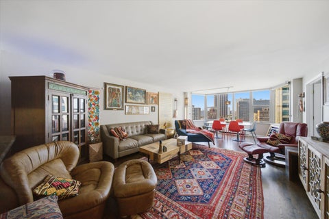 Tiny photo for 525 W Hawthorne Place #2004, Chicago, IL 60657 (MLS # 12721710)