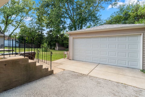 Tiny photo for 18516 Clyde Road, Homewood, IL 60430 (MLS # 12785913)