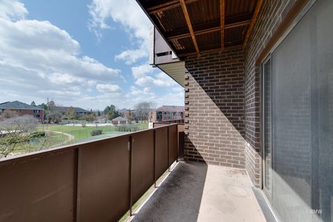 Tiny photo for 840 Wellington Avenue #318, Elk Grove Village, IL 60007 (MLS # 12336664)