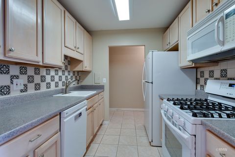 Tiny photo for 840 Wellington Avenue #318, Elk Grove Village, IL 60007 (MLS # 12336664)