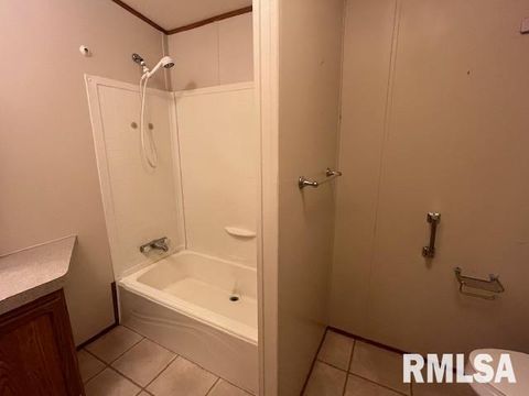 Tiny photo for 3106 N STEWART Lane, Marion, IL 62959 (MLS # EB459953)