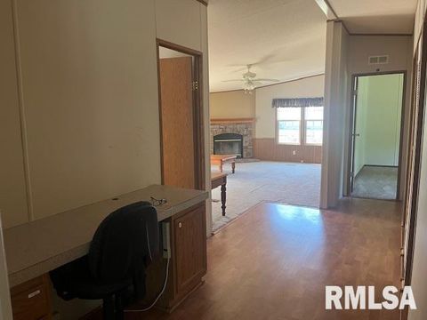 Tiny photo for 3106 N STEWART Lane, Marion, IL 62959 (MLS # EB459953)