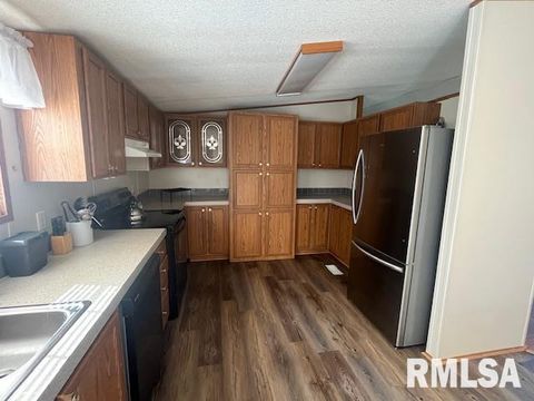 Tiny photo for 3106 N STEWART Lane, Marion, IL 62959 (MLS # EB459953)