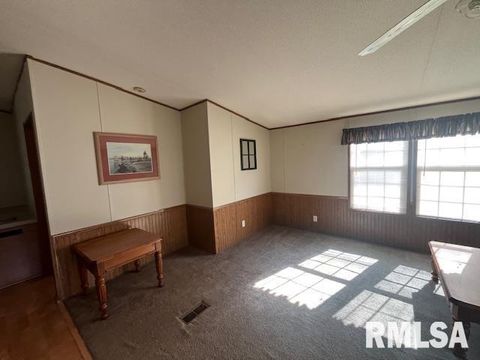 Tiny photo for 3106 N STEWART Lane, Marion, IL 62959 (MLS # EB459953)