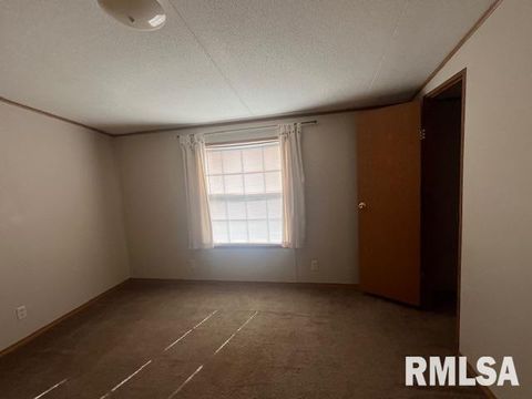 Tiny photo for 3106 N STEWART Lane, Marion, IL 62959 (MLS # EB459953)