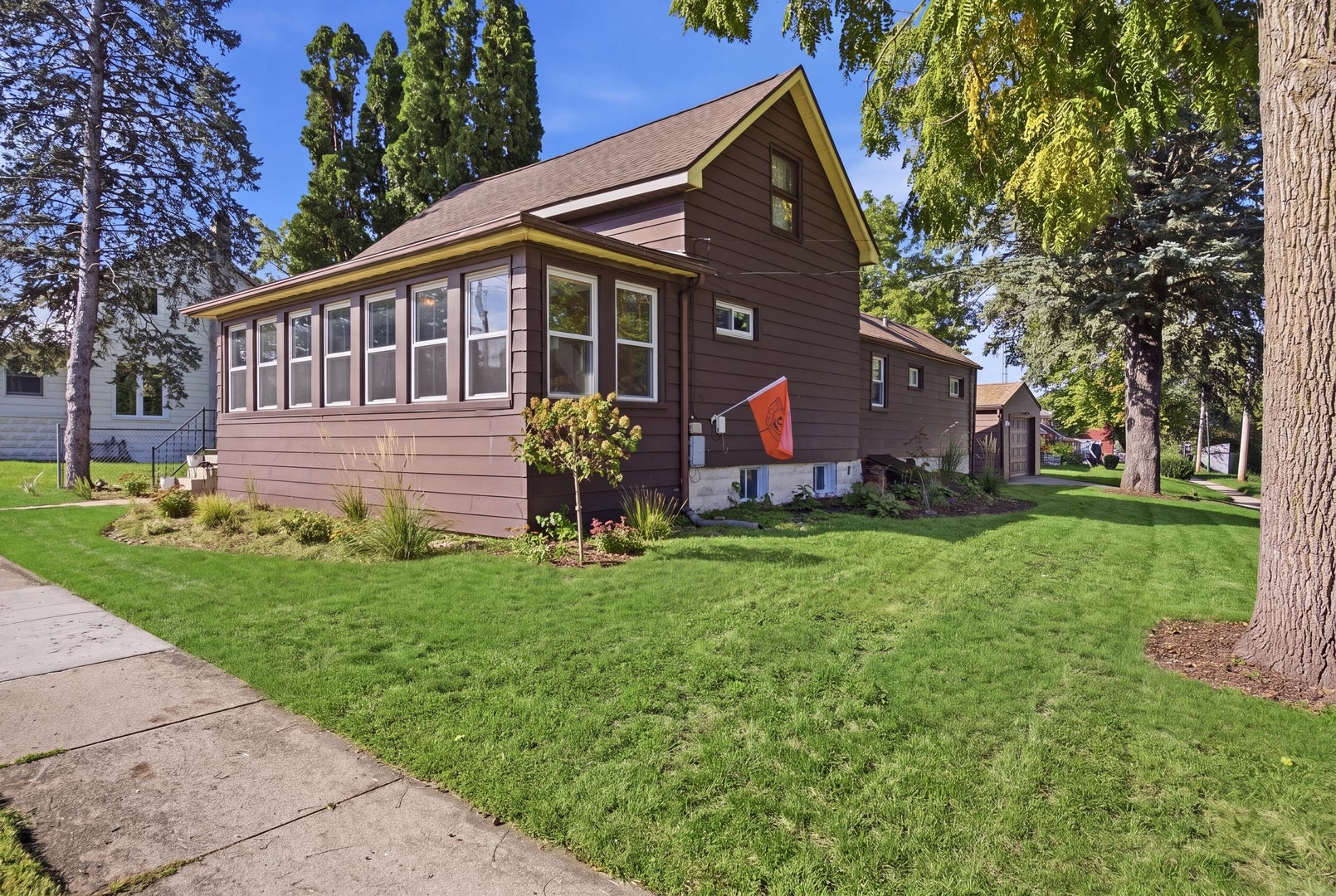 493 E Exchange Street