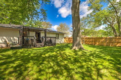 Tiny photo for 1402 HILLTOP Drive, Pekin, IL 61554 (MLS # 12636703)