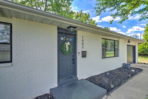 Tiny photo for 1402 HILLTOP Drive, Pekin, IL 61554 (MLS # 12636703)
