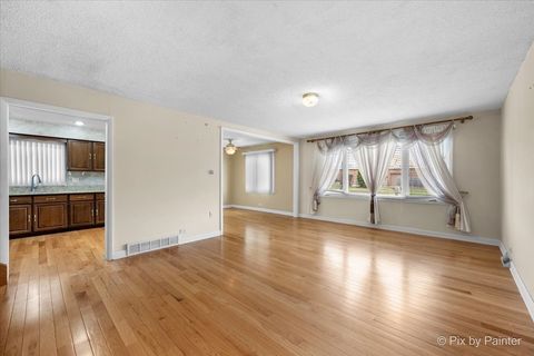 Tiny photo for 416 S Prospect Avenue, Itasca, IL 60143 (MLS # 12609240)