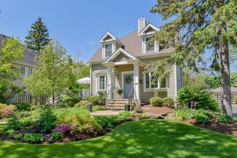 A home in Glen Ellyn