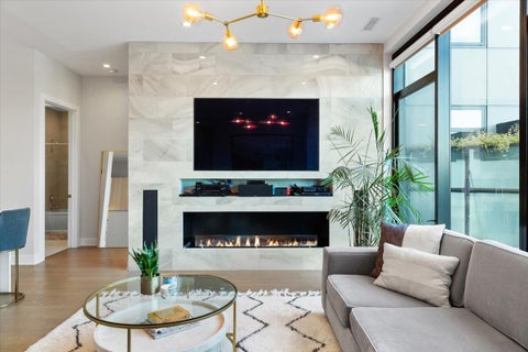 Tiny photo for 6 N Bishop Street #206, Chicago, IL 60607 (MLS # 12660925)