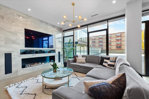 Tiny photo for 6 N Bishop Street #206, Chicago, IL 60607 (MLS # 12660925)