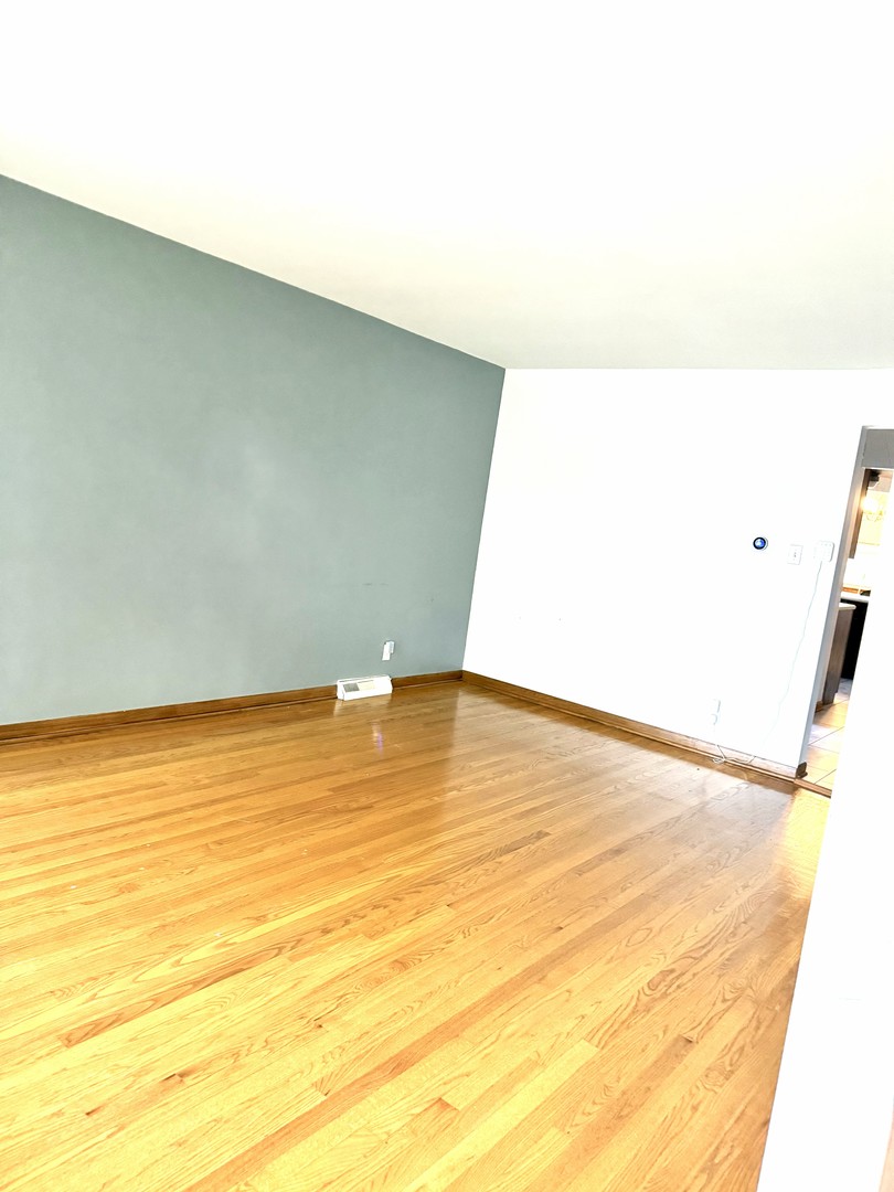 6023 W 64th Street