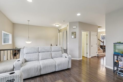 Tiny photo for 440 Town Center Boulevard, Gilberts, IL 60136 (MLS # 12607076)