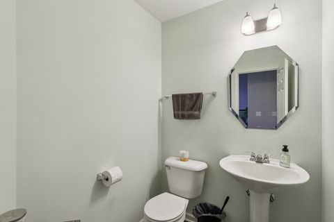 Tiny photo for 440 Town Center Boulevard, Gilberts, IL 60136 (MLS # 12607076)