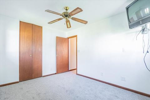 Tiny photo for 436 Standish Drive, Bloomington, IL 61704 (MLS # 12464620)