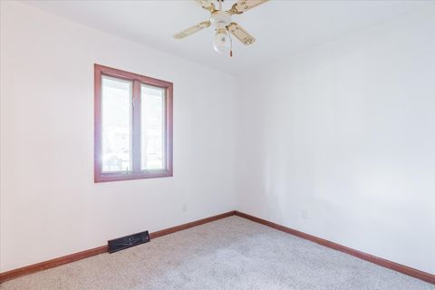Tiny photo for 436 Standish Drive, Bloomington, IL 61704 (MLS # 12464620)