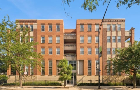 Photo of 3550 W Montrose Avenue #502, Chicago, IL 60618 (MLS # 12720097)
