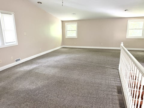 Tiny photo for 25 Westclox Avenue, Peru, IL 61354 (MLS # 12691200)
