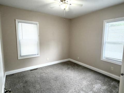 Tiny photo for 25 Westclox Avenue, Peru, IL 61354 (MLS # 12691200)
