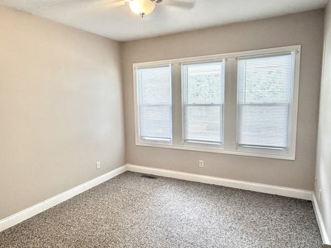 Tiny photo for 25 Westclox Avenue, Peru, IL 61354 (MLS # 12691200)