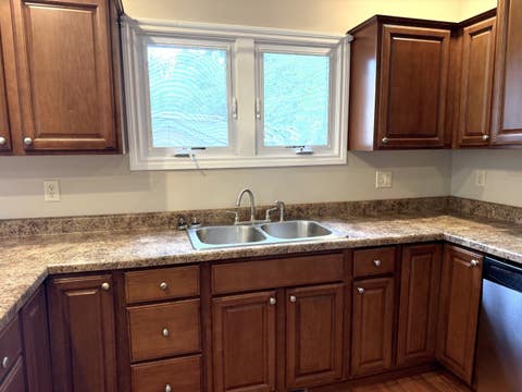 Tiny photo for 25 Westclox Avenue, Peru, IL 61354 (MLS # 12691200)