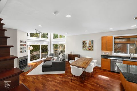 Tiny photo for 1700 N Talman Avenue #1, Chicago, IL 60647 (MLS # 12465664)