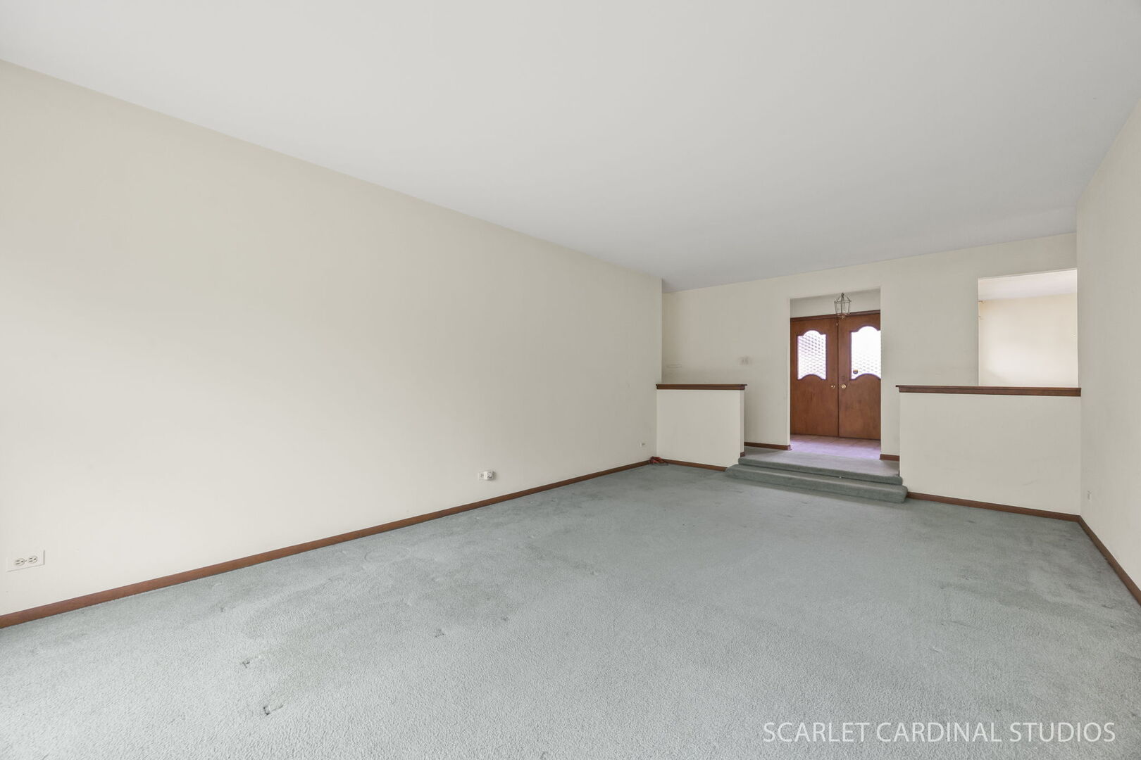 1110 S Fernandez Avenue