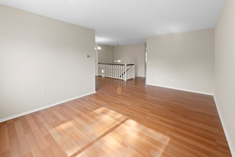 Tiny photo for 67 Willow Circle, Cary, IL 60013 (MLS # 12425009)