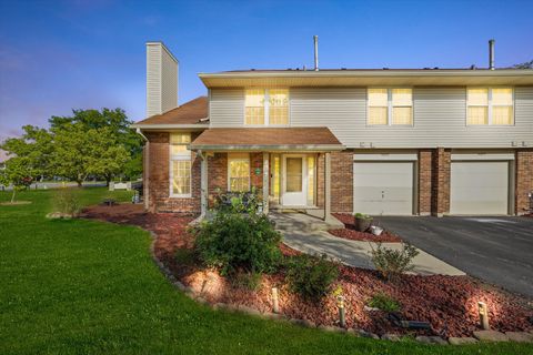 Photo of 16011 84th Place, Tinley Park, IL 60487 (MLS # 12508190)