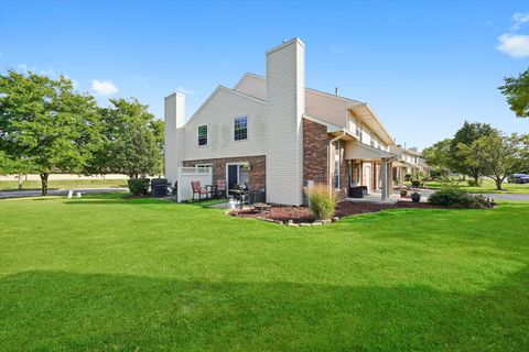 Tiny photo for 16011 84th Place, Tinley Park, IL 60487 (MLS # 12508190)