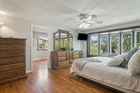 Tiny photo for 1102 E Waverly Drive, Arlington Heights, IL 60004 (MLS # 12606282)