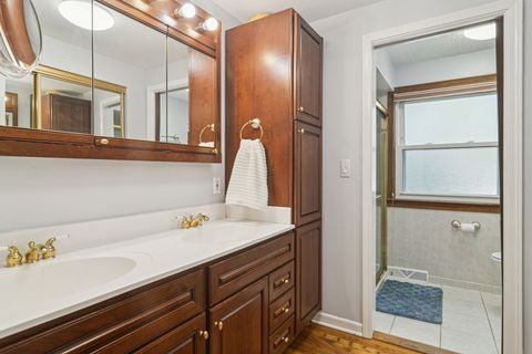 Tiny photo for 1102 E Waverly Drive, Arlington Heights, IL 60004 (MLS # 12606282)