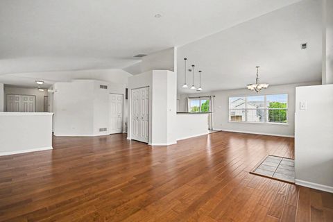 Tiny photo for 1765 Fieldstone Drive S, Shorewood, IL 60404 (MLS # 12635439)