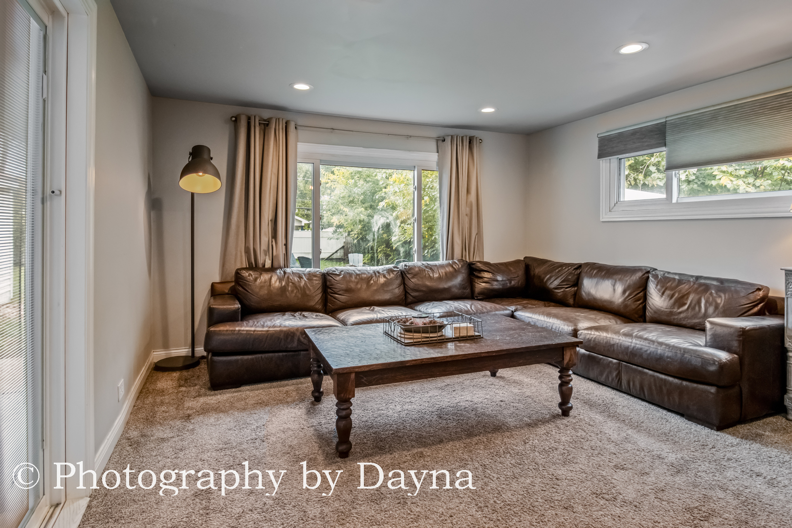 Tinley Park, Illinois 60477, United States, 4 Bedrooms Bedrooms, ,1 BathroomBathrooms,Residential,Active,227694