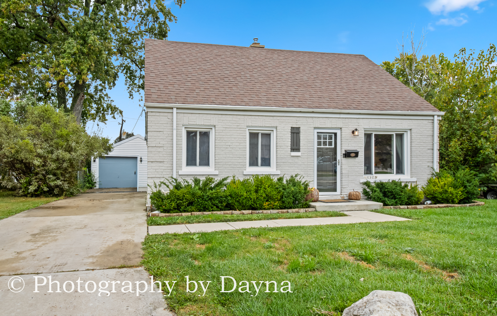 Tinley Park, Illinois 60477, United States, 4 Bedrooms Bedrooms, ,1 BathroomBathrooms,Residential,Active,227694