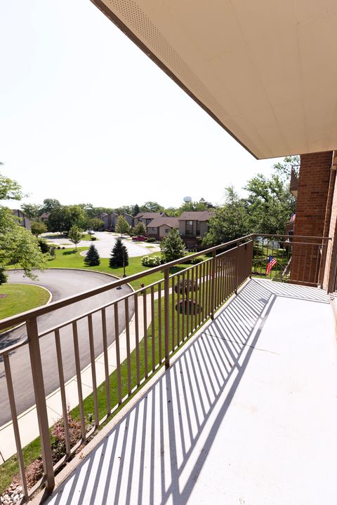 Tiny photo for 701 Lake Hinsdale Drive #306, Willowbrook, IL 60527 (MLS # 12511734)