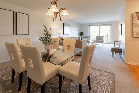 Tiny photo for 701 Lake Hinsdale Drive #306, Willowbrook, IL 60527 (MLS # 12511734)