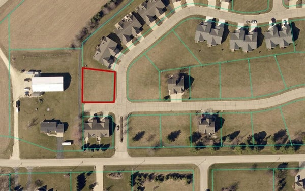 15580 WHITE OAK DR, SOUTH BELOIT, IL 61080 - Image 394018d30e4dacb4b0d0d3f547183f1b/1604809401