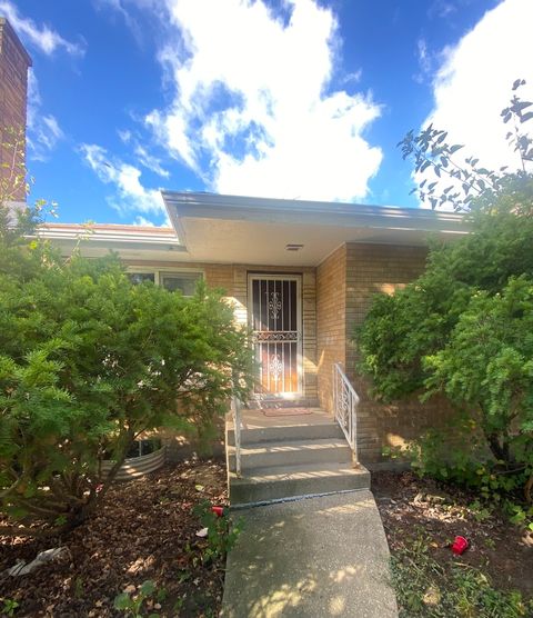 Photo of 9716 S Prairie Avenue, Chicago, IL 60628 (MLS # 12526170)