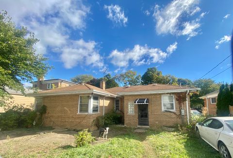 Tiny photo for 9716 S Prairie Avenue, Chicago, IL 60628 (MLS # 12526170)